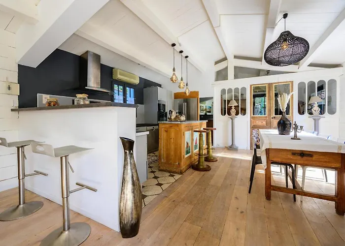 Holiday home Maison Acces Direct