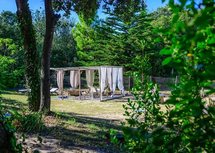 Holiday home Maison Acces Direct La Couarde-sur-Mer