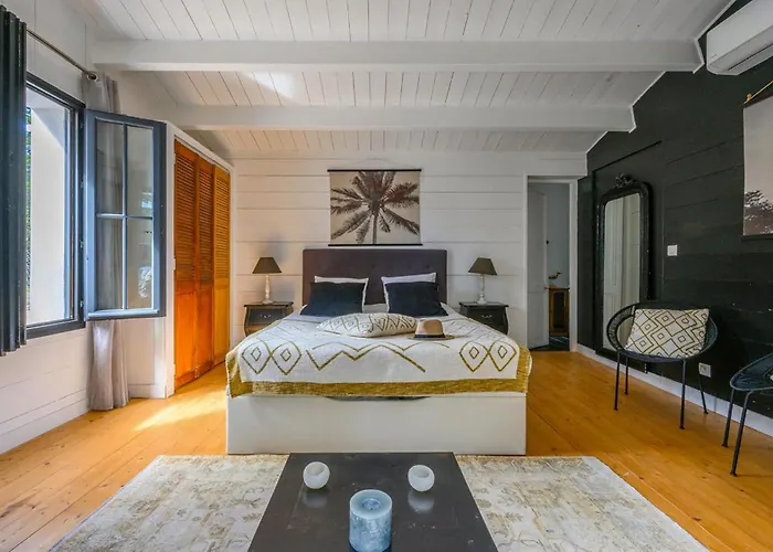 Holiday home Maison Acces Direct La Couarde-sur-Mer